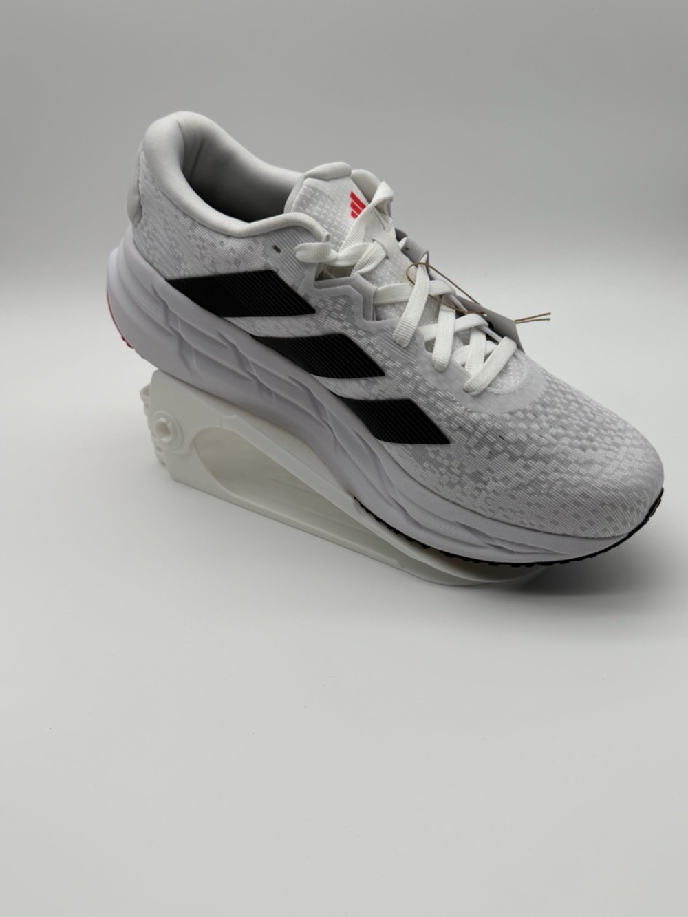 adidas ADISTAR Men’s Running Shoes White Black Red NWT JR0317 Size 10 - Picture 6 of 11